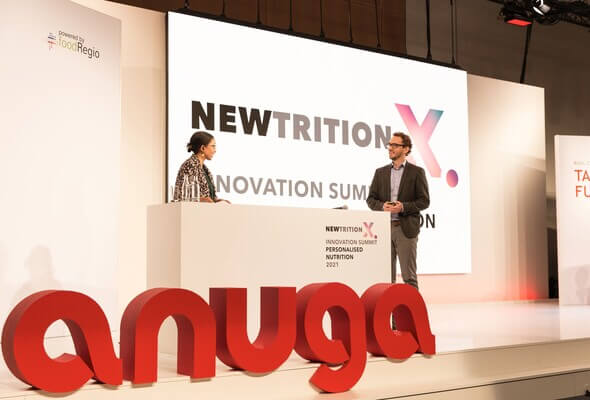 NEWTRITION X., Mariette Abrahams (Gründerin & CEO von Qina) und Sergej Vdovitchenko (Unternehmensentwickler und Co-Lead für Innovation von My Healthy Food), Rheinsaal, Congress-Centrum Nord